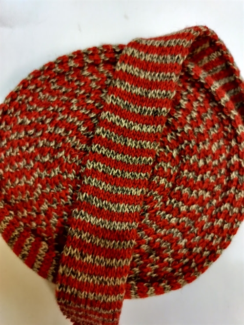 Rød-brun meleret stribet 8cm tubestrik 1m